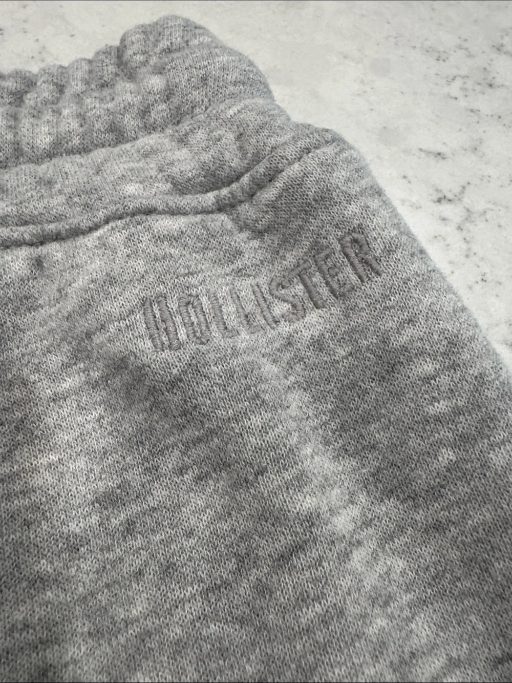 Hollister Men’s XS Classic Gray Jogger Cuffed Logo Pockets Elastic Drawstring